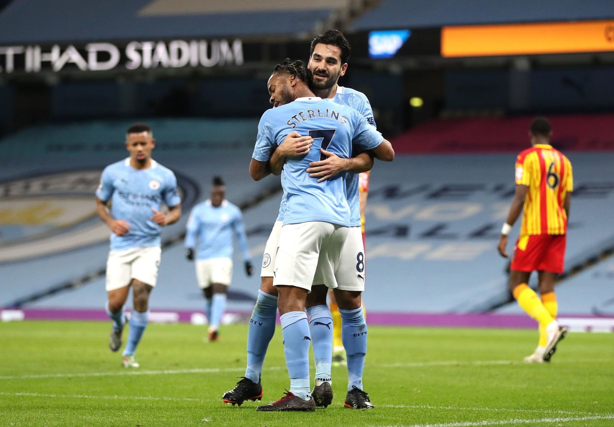 不仅能即刻 不仅能即刻