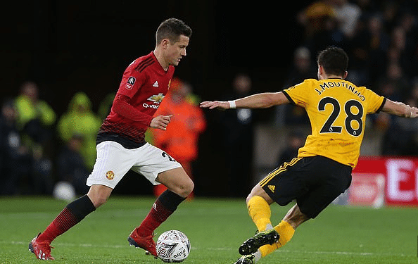 她的表现也 她的表现也